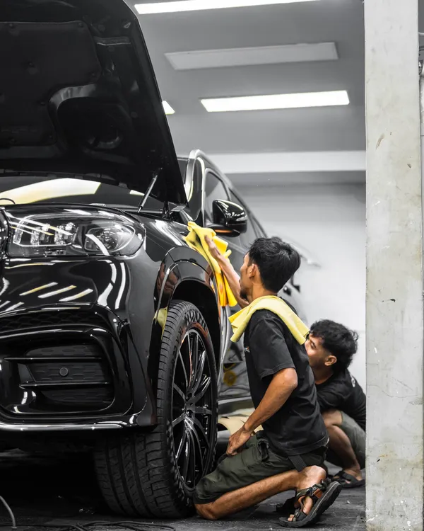 Proses detailing oleh tim Lumens